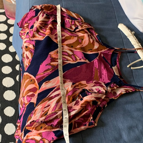 Floral Print Top - Picture 10 of 12